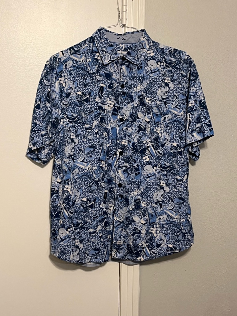 Tommy Bahama Men’s Blue & White Libation Print Button-Down Silk Shirt Size M